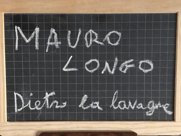 Longo: dietro la lavagna
